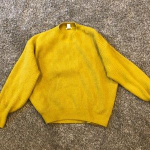 H&M Large Mustard Sweater